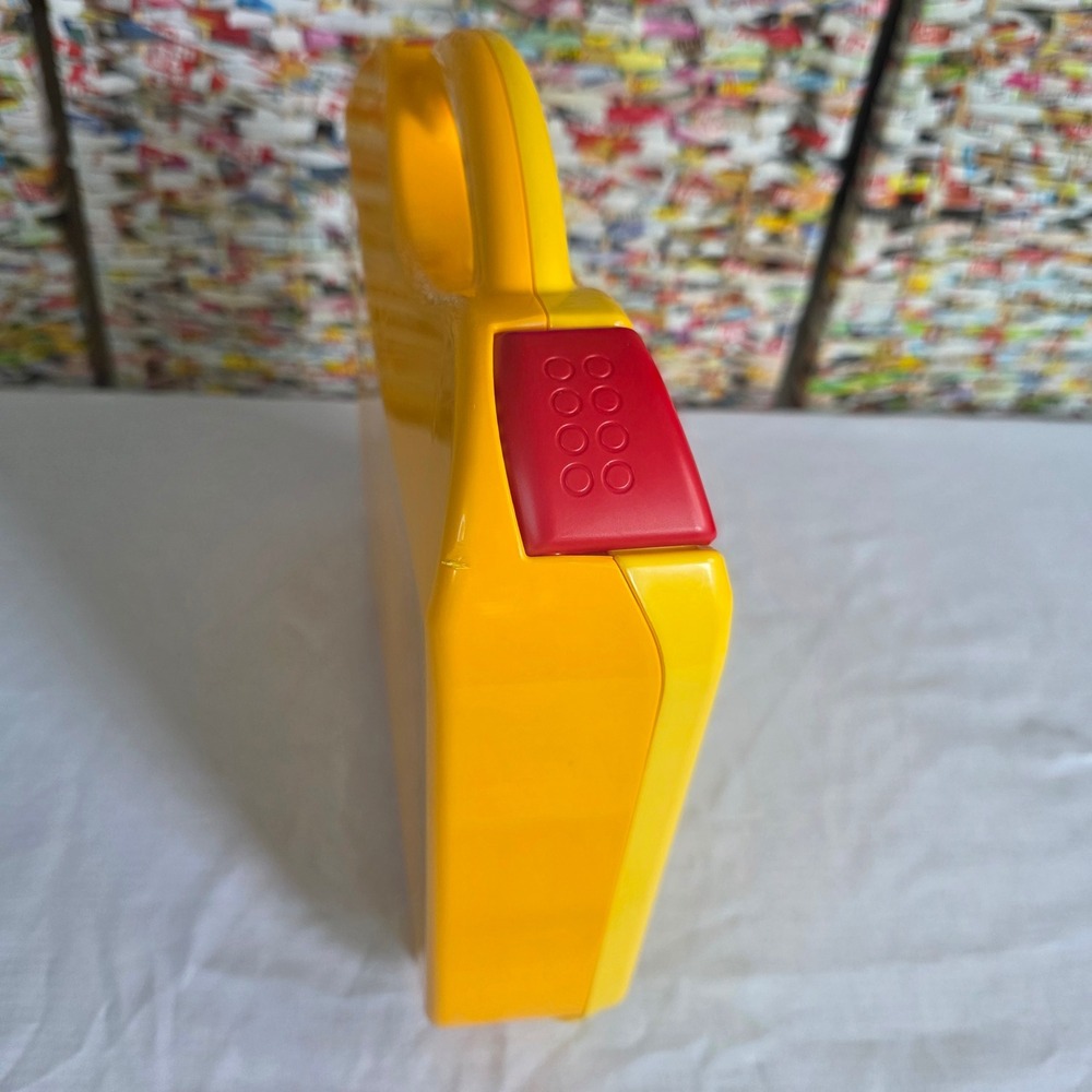 LEGO Yellow Plastic Storage Carrying Case Organizer with Red Latches Handle - Picture 16 of 16